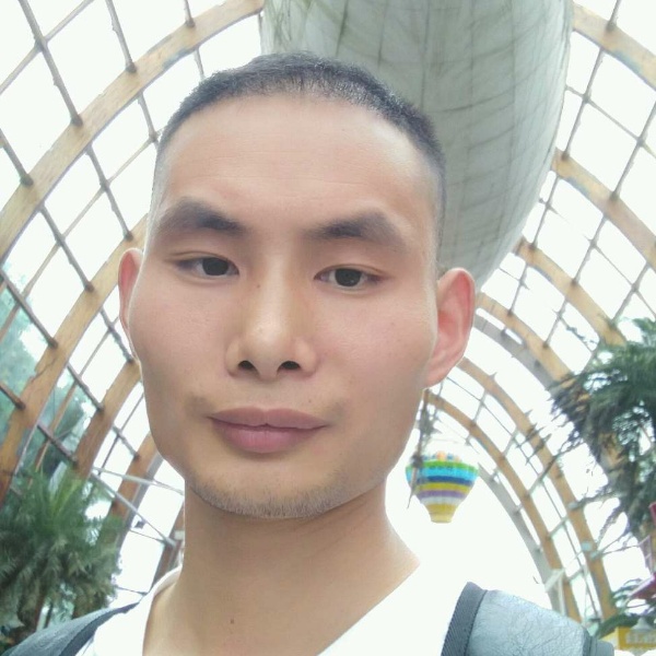 尊云缓慢的照片