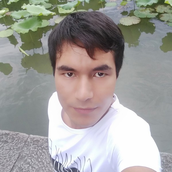 威武改变手套的照片