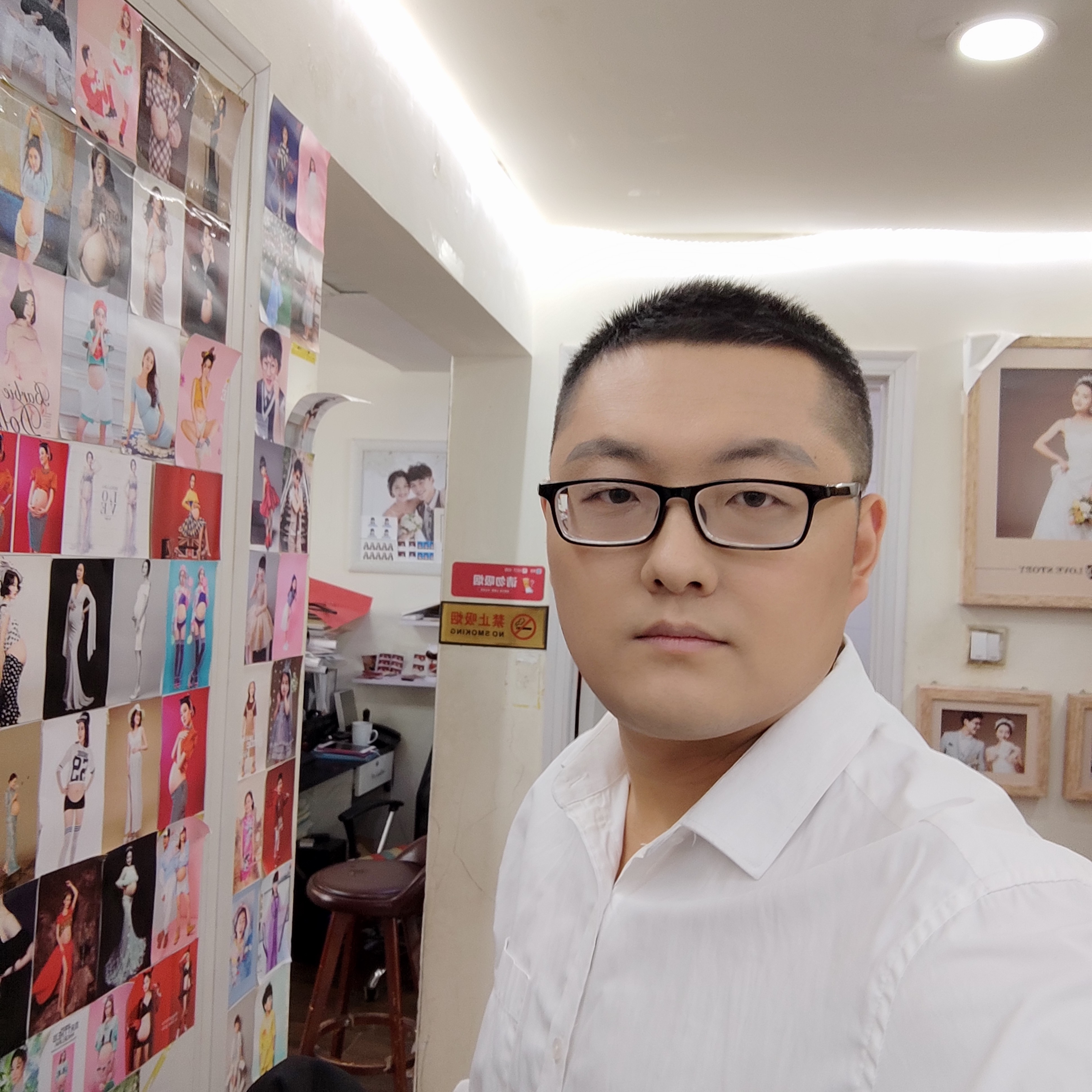 李登耀的照片