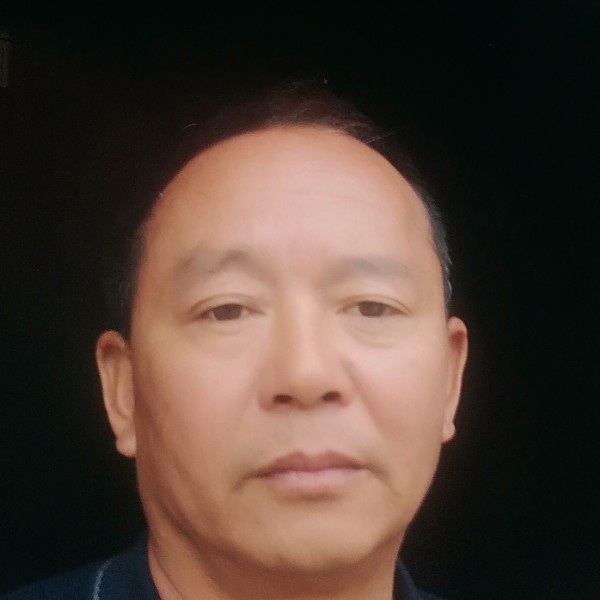 彭福春的照片