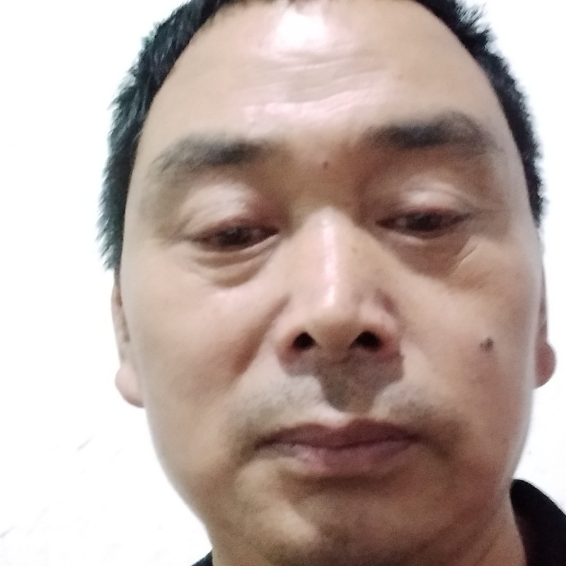 初雨回首懵懂的照片