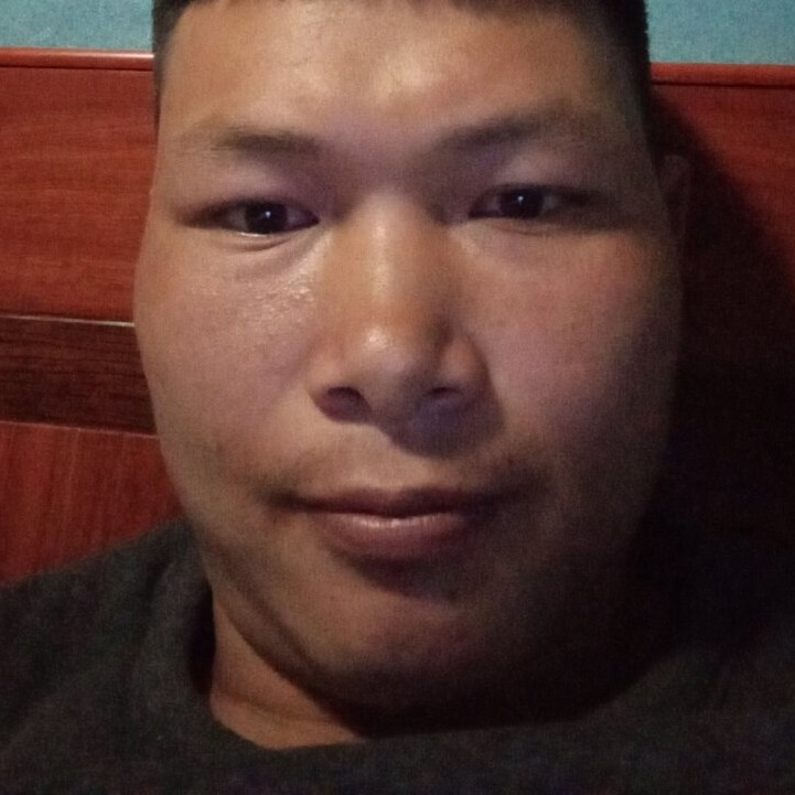 饶新德的照片