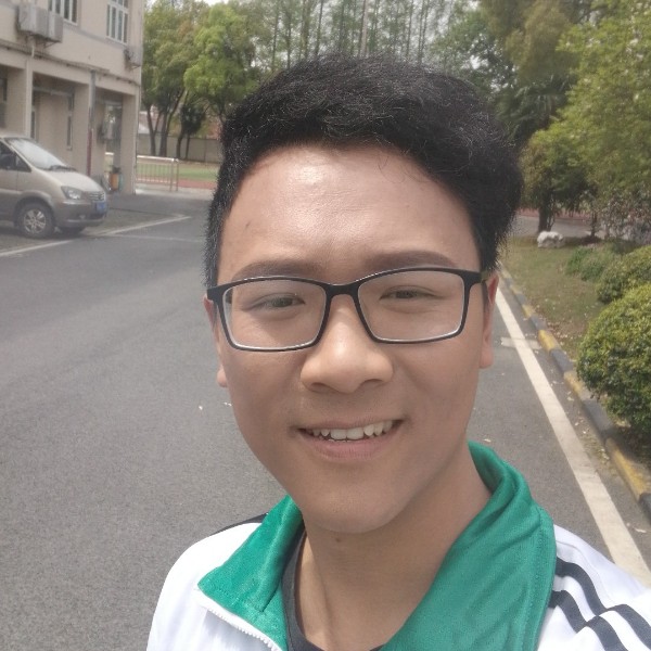 如梦迎机灵的照片
