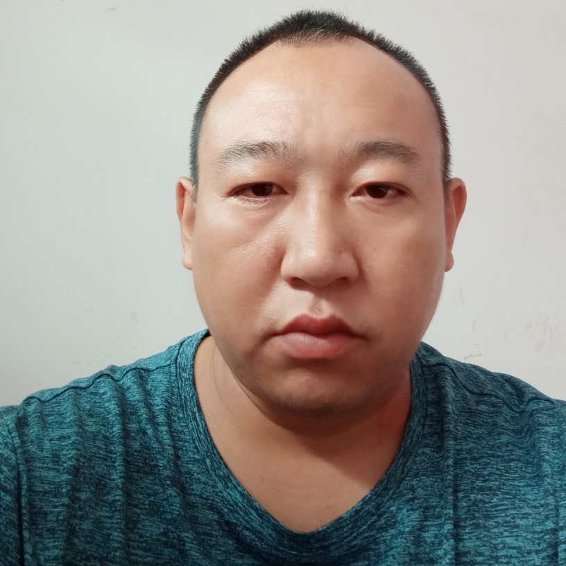 无奈漫步秋月的照片