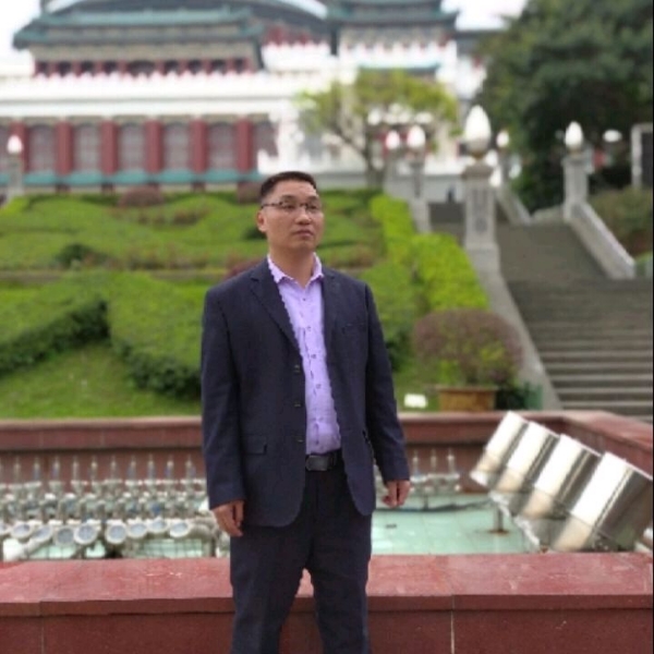 往后的伴侣的照片