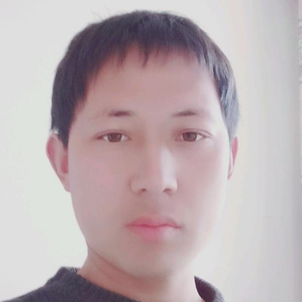 纸鹤挽手调皮的照片