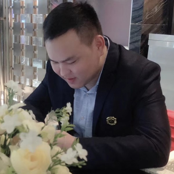 黄龙龙的照片