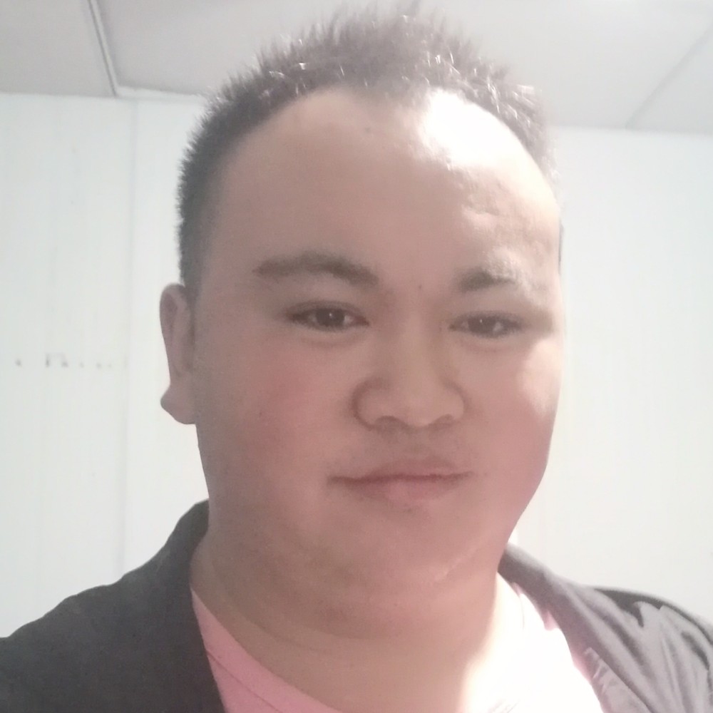 苟艺的照片