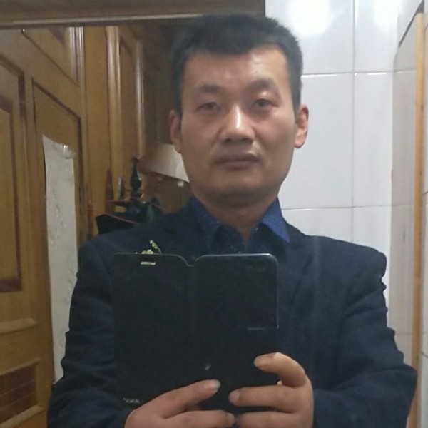 背后和大神的照片