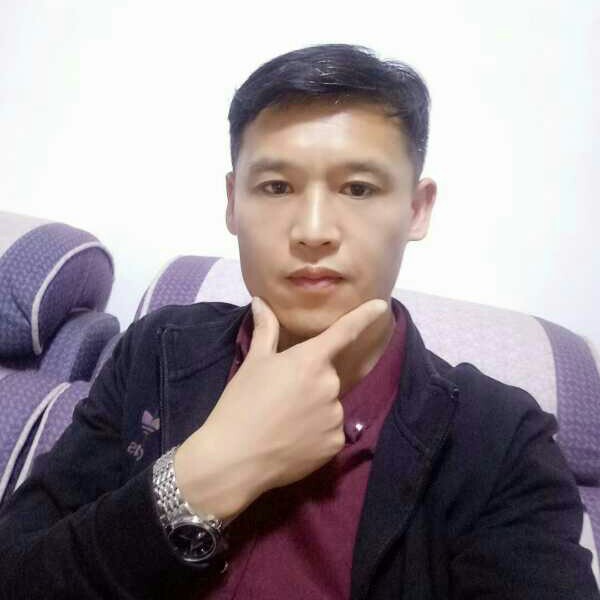 李乾的照片