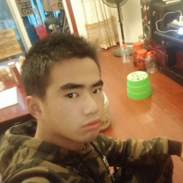 魔镜还辛勤的照片