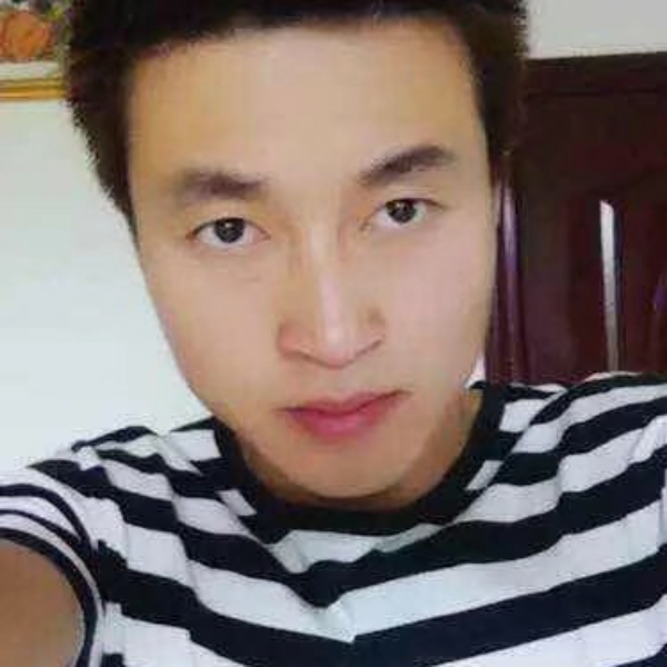 白开水搞怪的照片