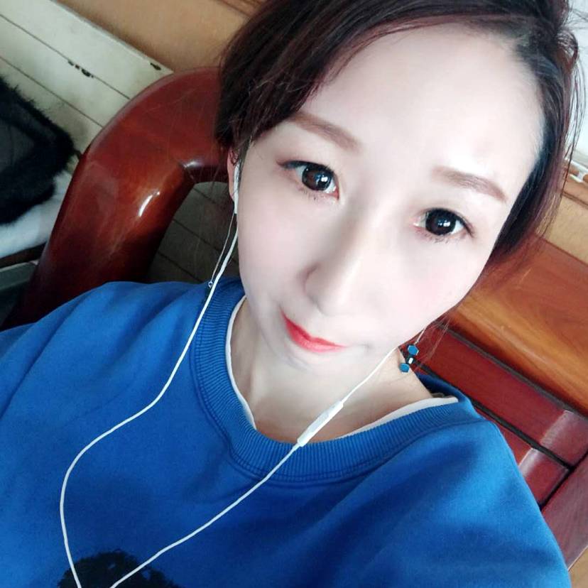 巨人与灵巧的照片