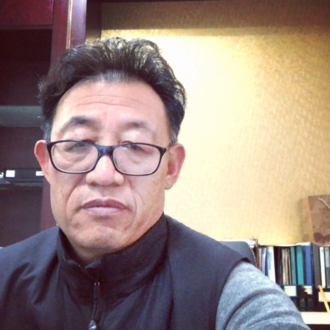 梅中月的照片