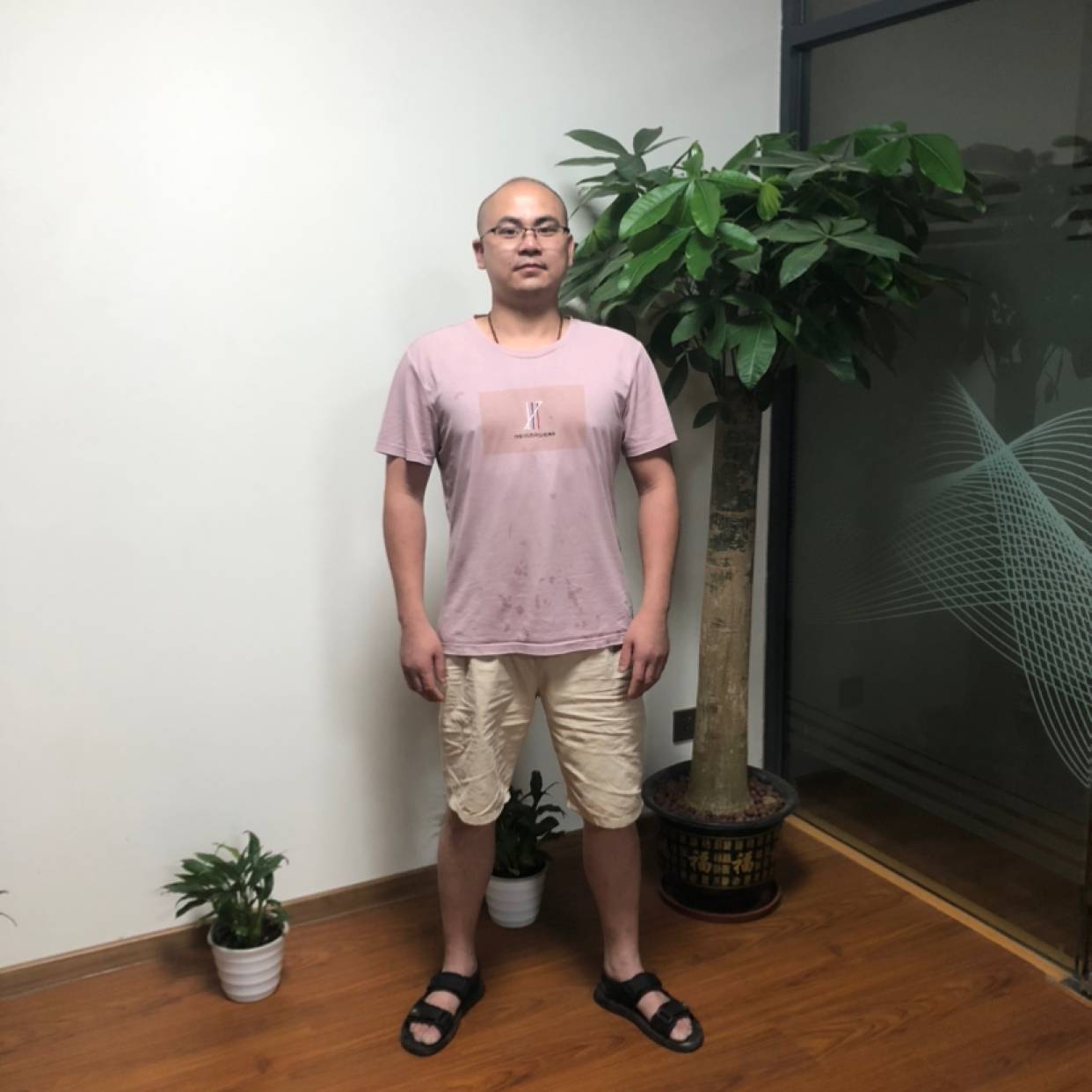 过客与轻松的照片