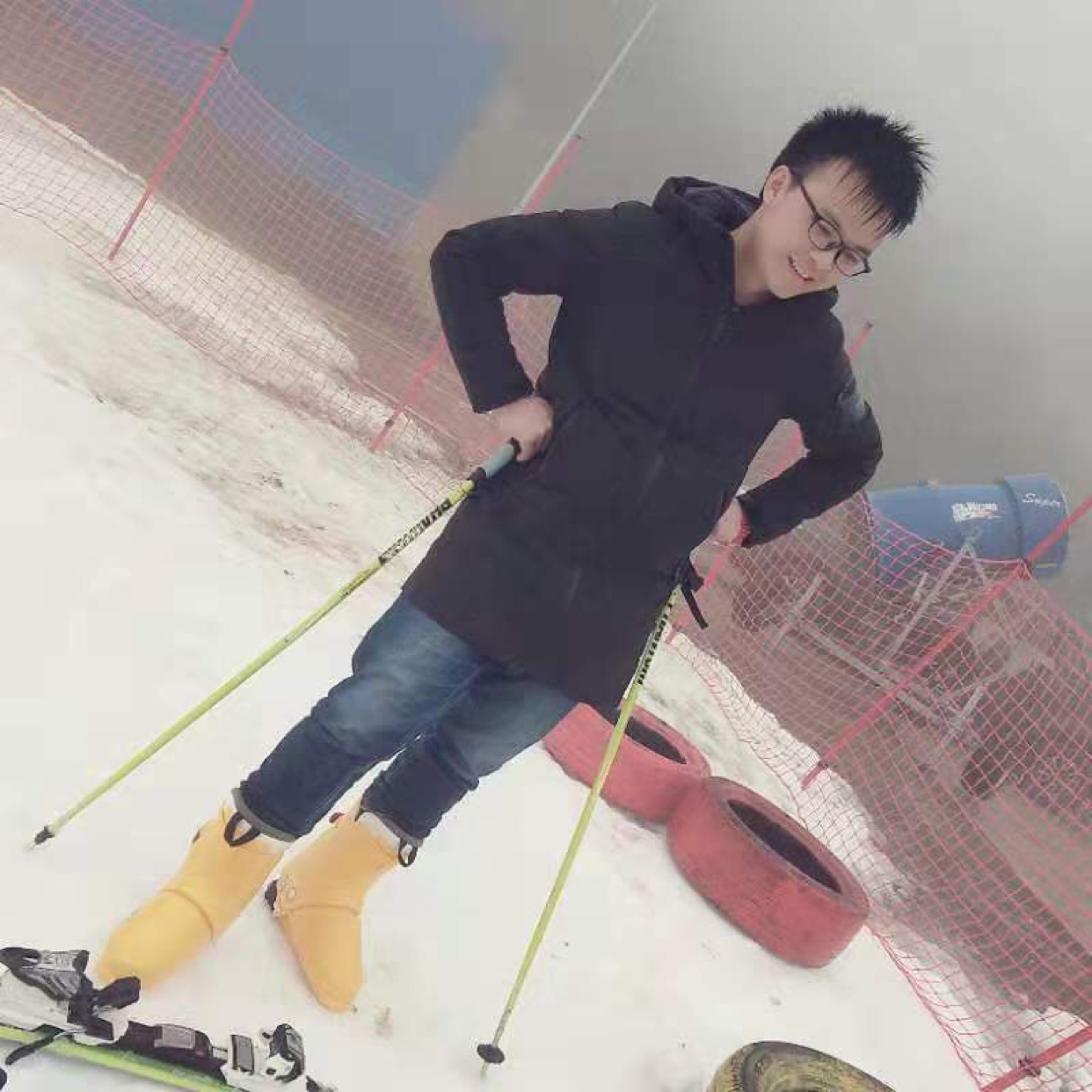 明理浅吻旧颜的照片