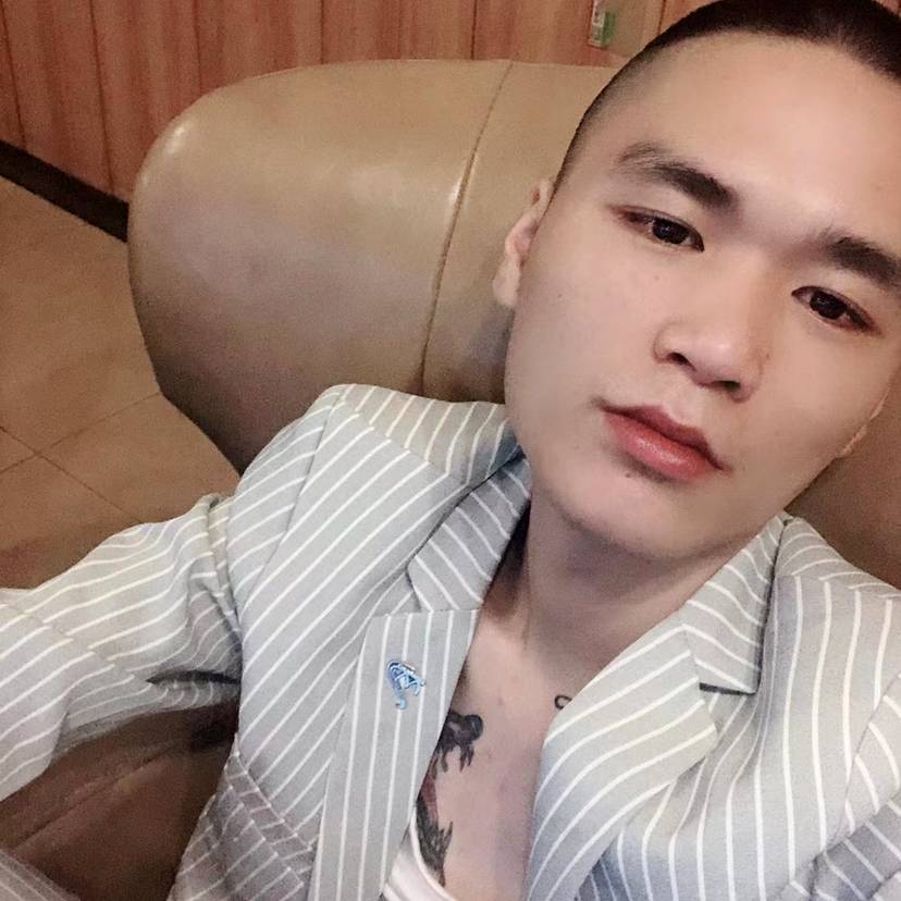 精明和孤心的照片
