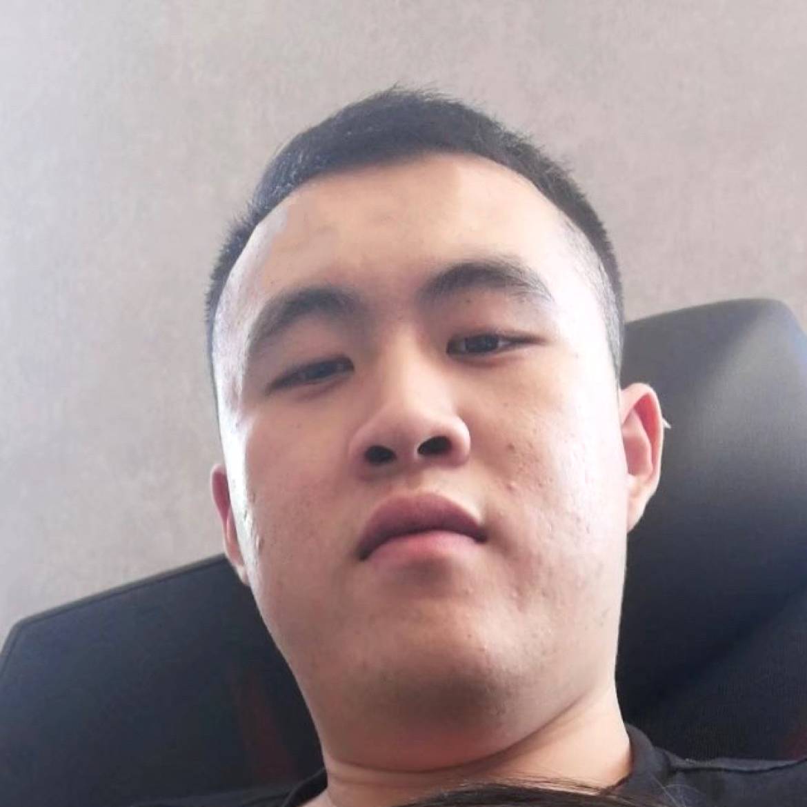 吃不动了的照片