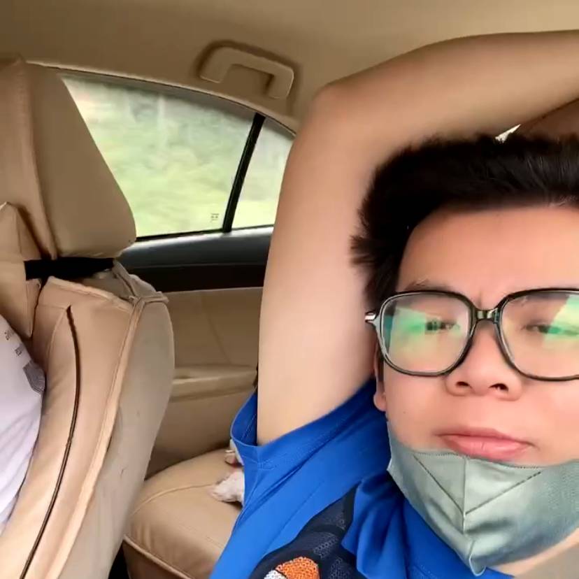 黑仔哥哥的照片