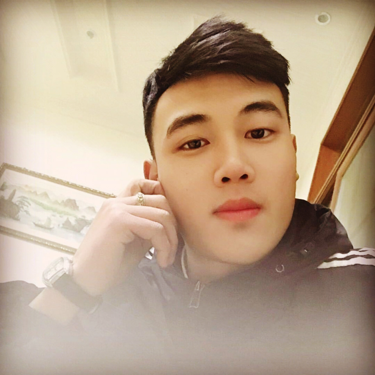 小丸子挽手温柔的照片
