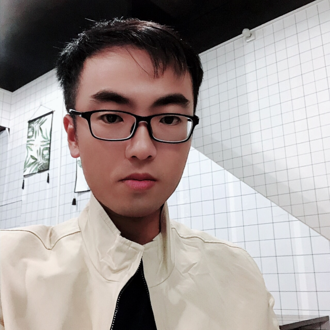 睥睨的照片