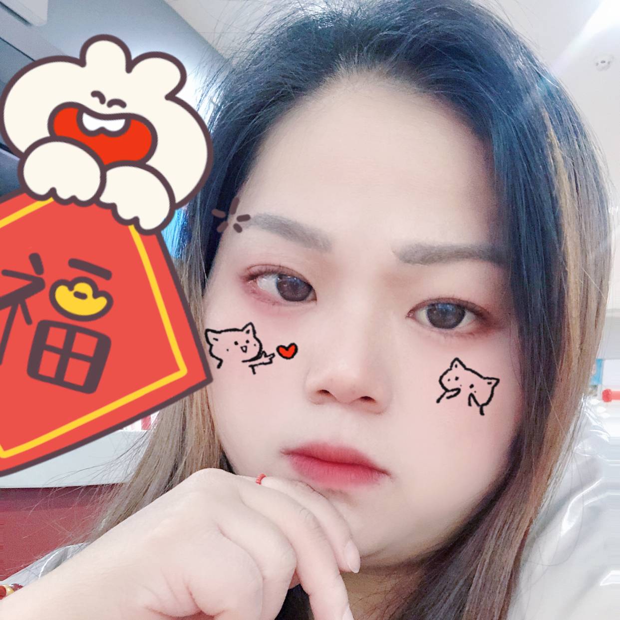初夏de葡萄架的照片