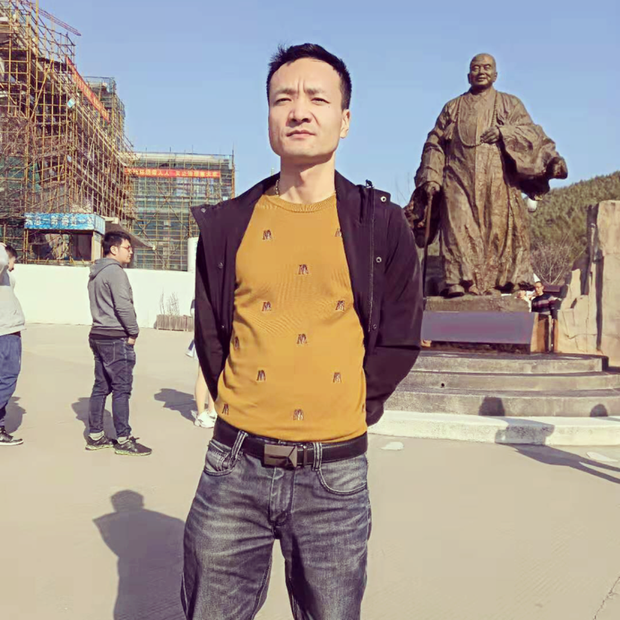 风再起时！快乐的照片