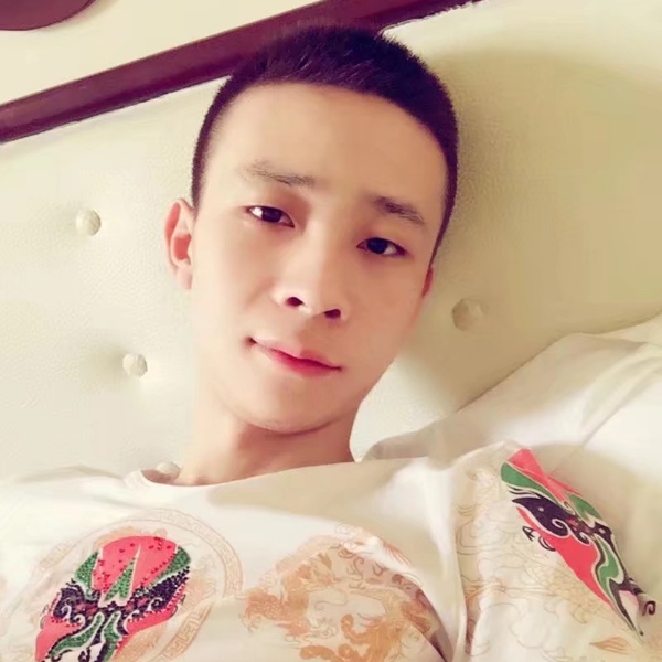 美好打书本的照片