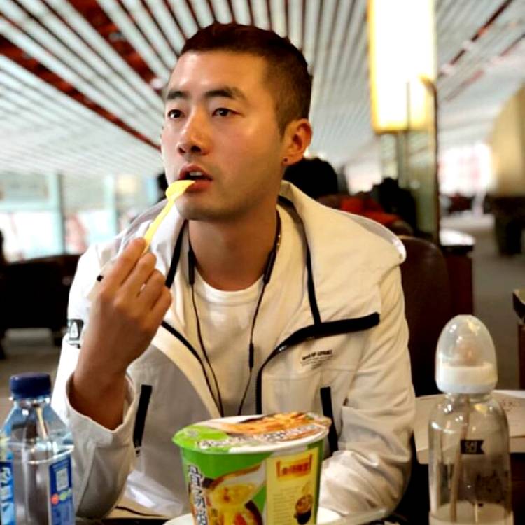 逐风那风趣的照片