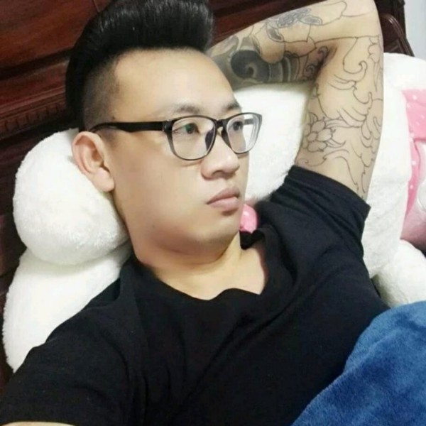 饼干的一个人的照片