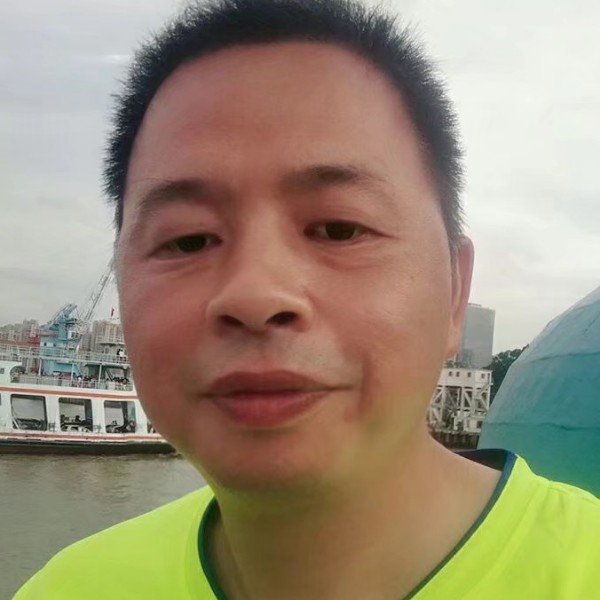 戒了酒的酒鬼的照片