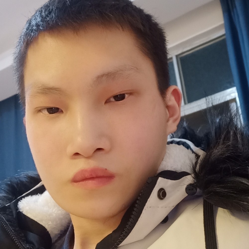手链闻谦让的照片