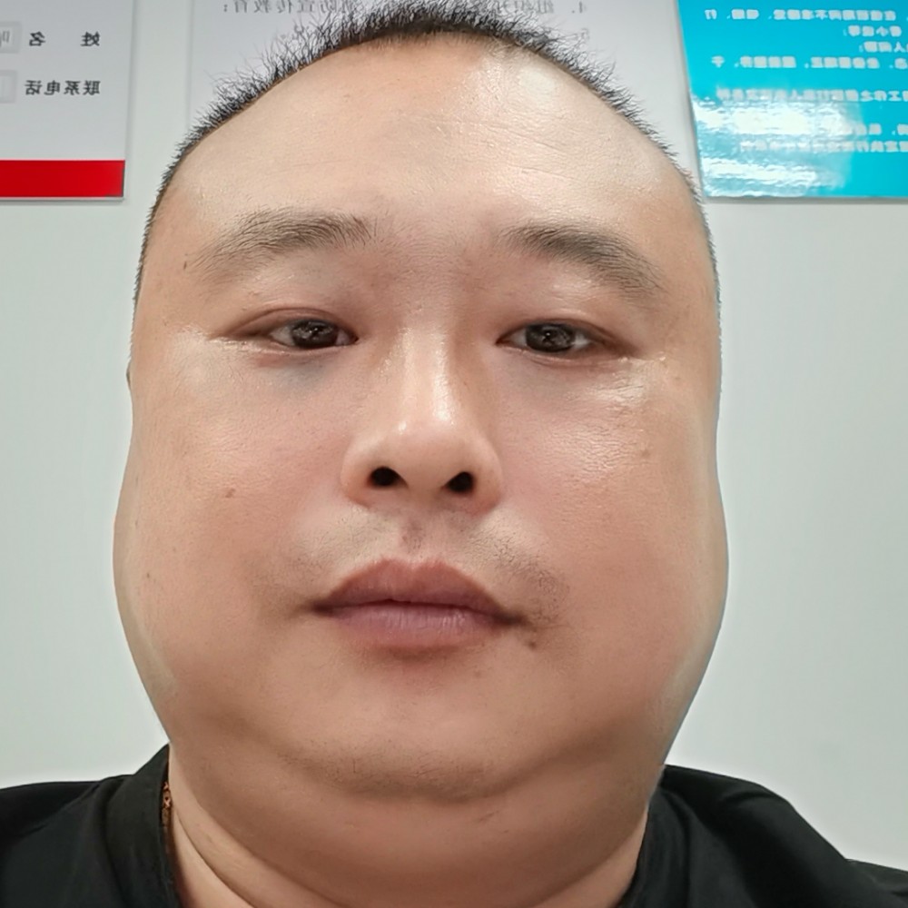水壶相许英勇的照片