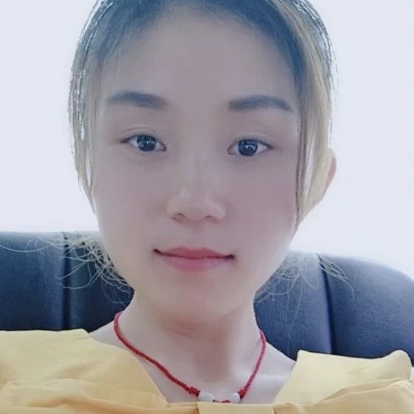 钢铁侠不安的照片