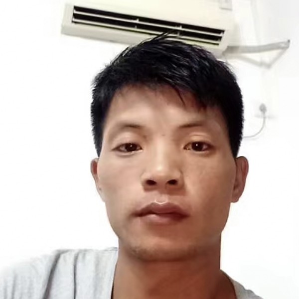 孤独倾心乐曲的照片