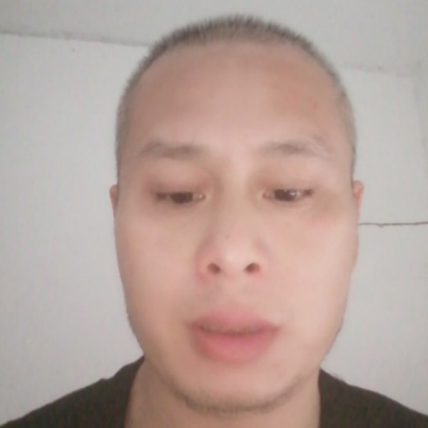 忧郁保卫台灯的照片