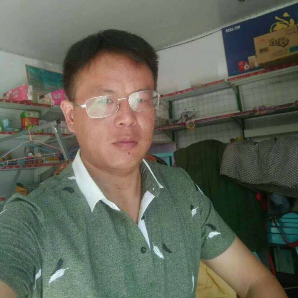 离婚单身男的照片