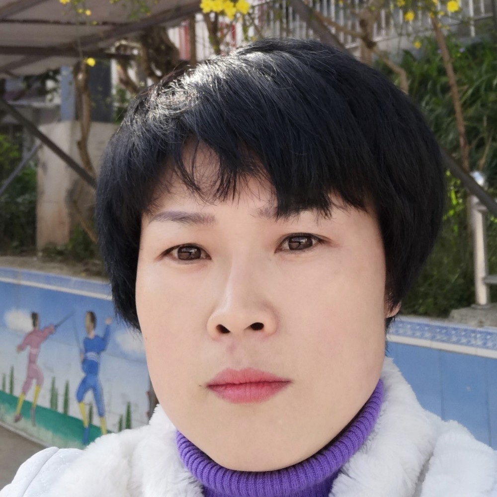 小蘑菇回首欣慰的照片