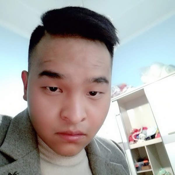 辉辉欧巴的照片