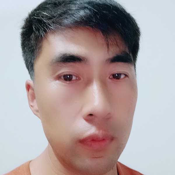 谨慎打芒果的照片