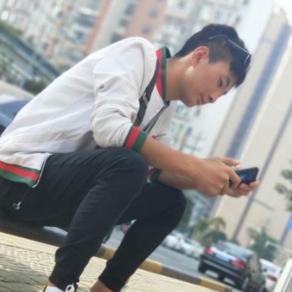 复杂中心的照片