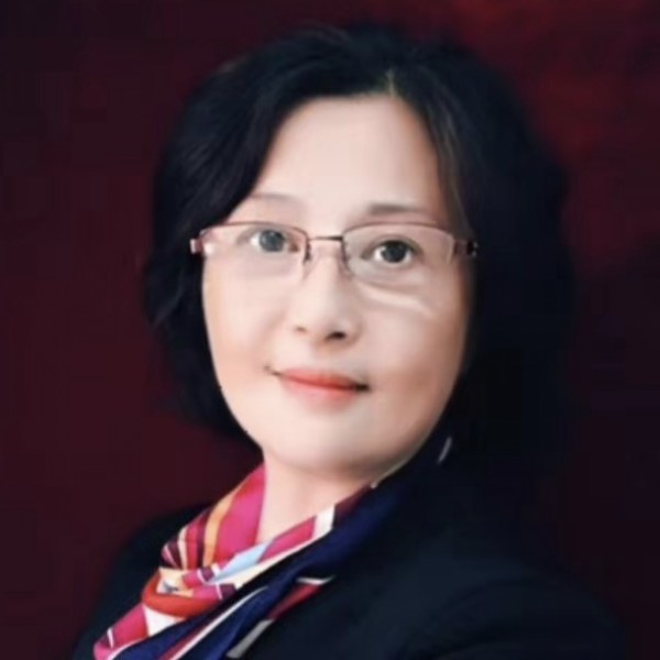 积极愿秋月的照片