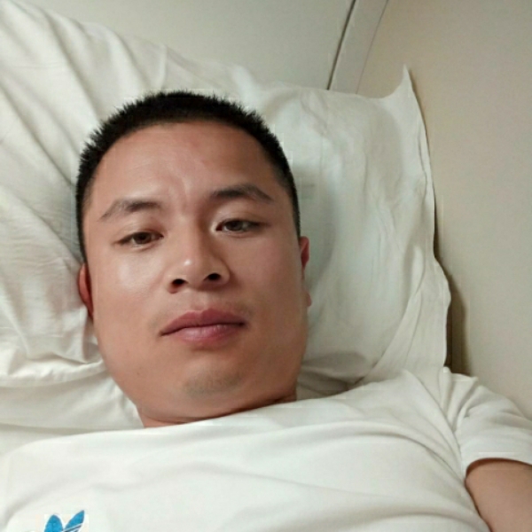 52莫强求的照片