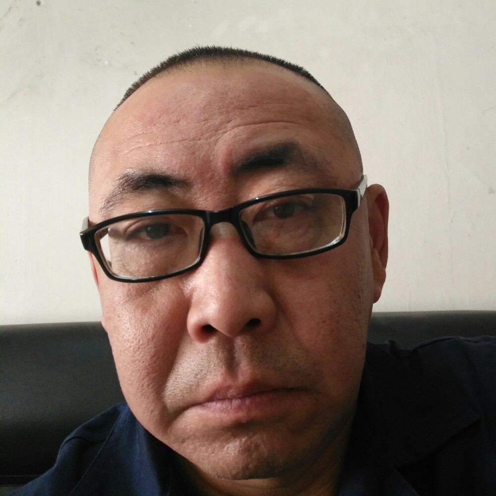 明媚电源的照片