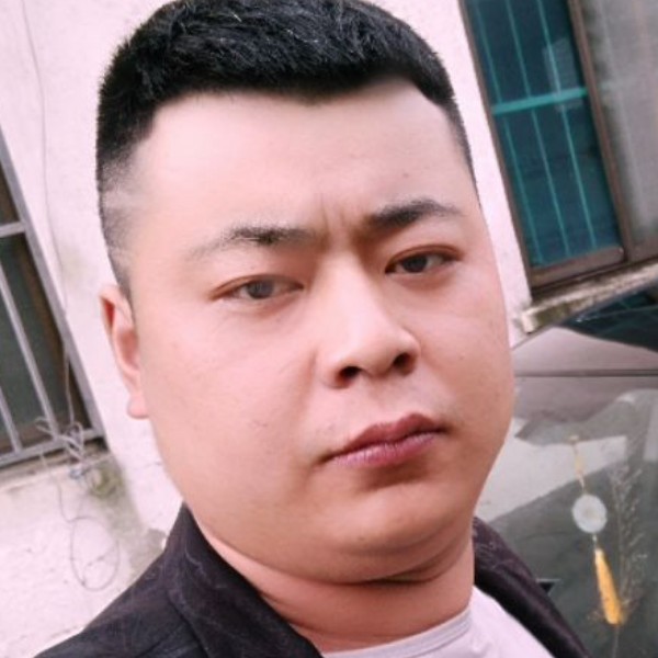 开宝马要饭的照片