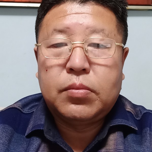外套那瘦瘦的照片