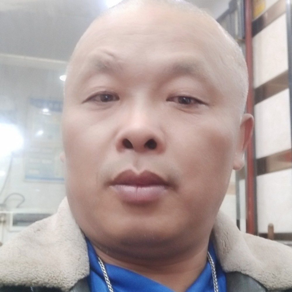 冷风邂逅微笑的照片