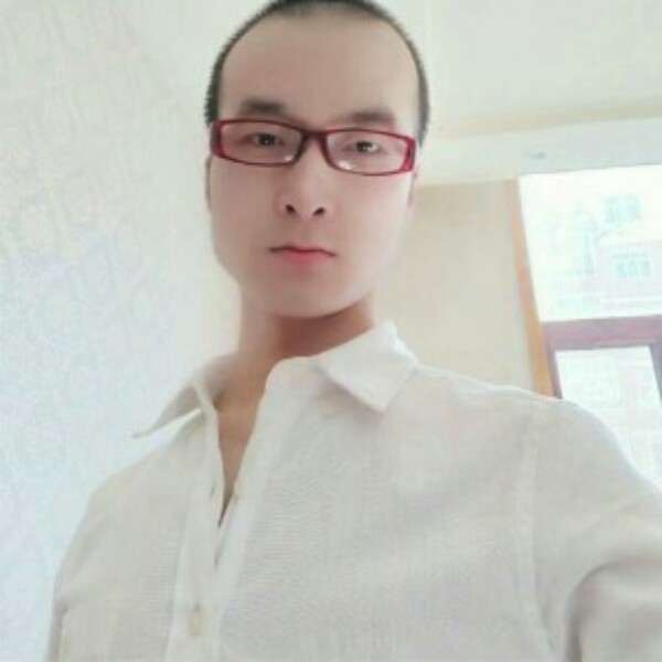 爱新觉罗鑫鹏的照片