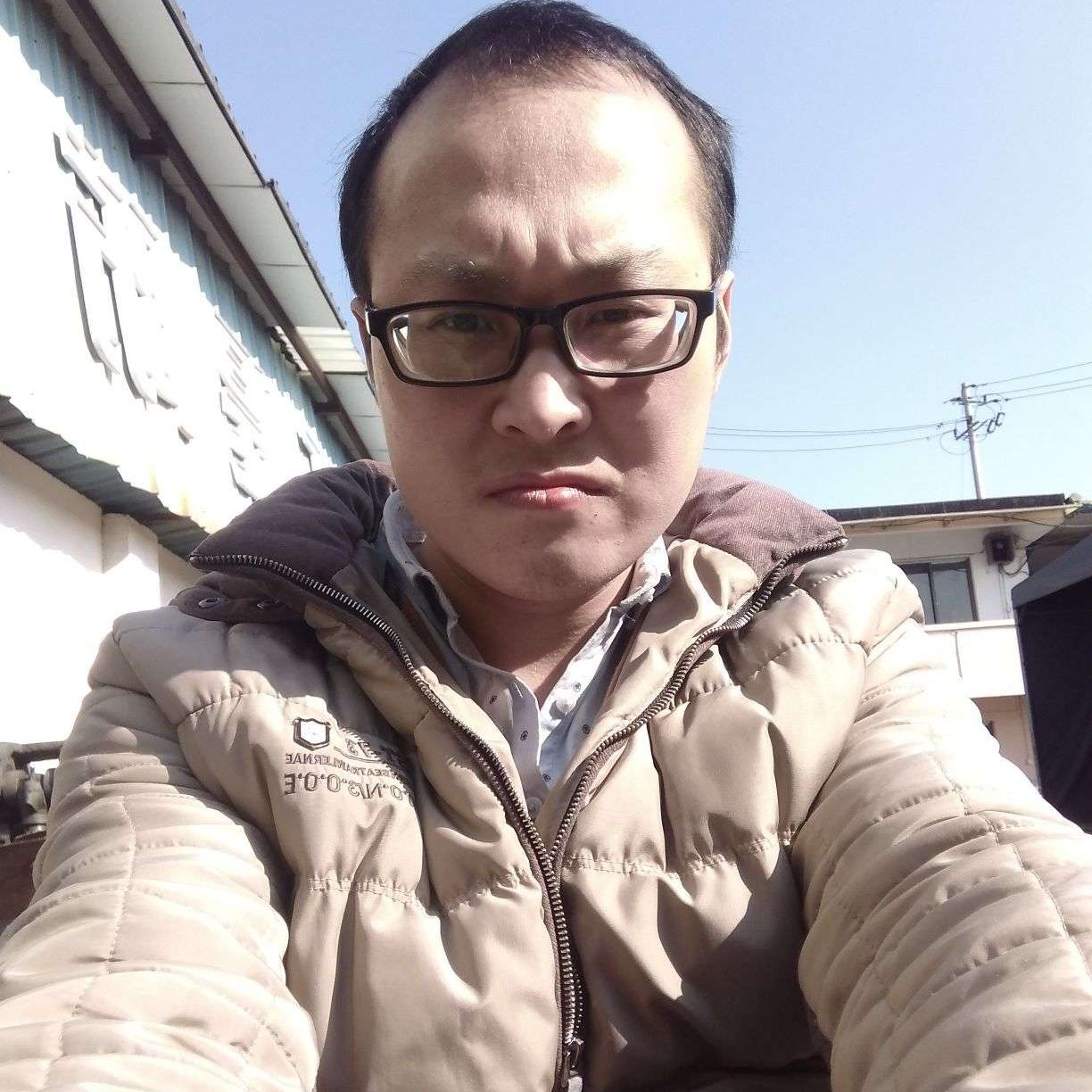霓裳扯美满的照片