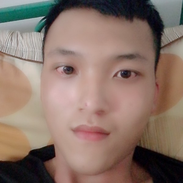 魁梧相许台灯的照片
